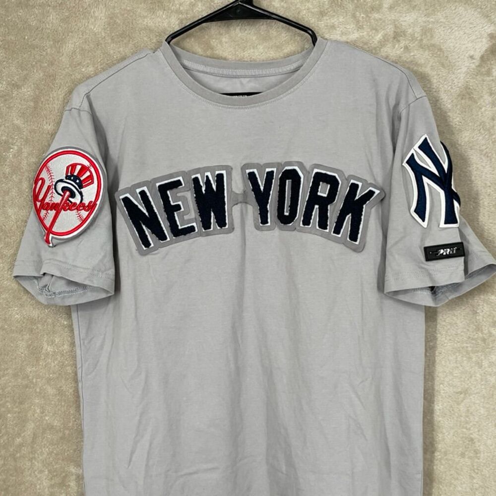Fort Standard Gray New York Short Sleeve Tee